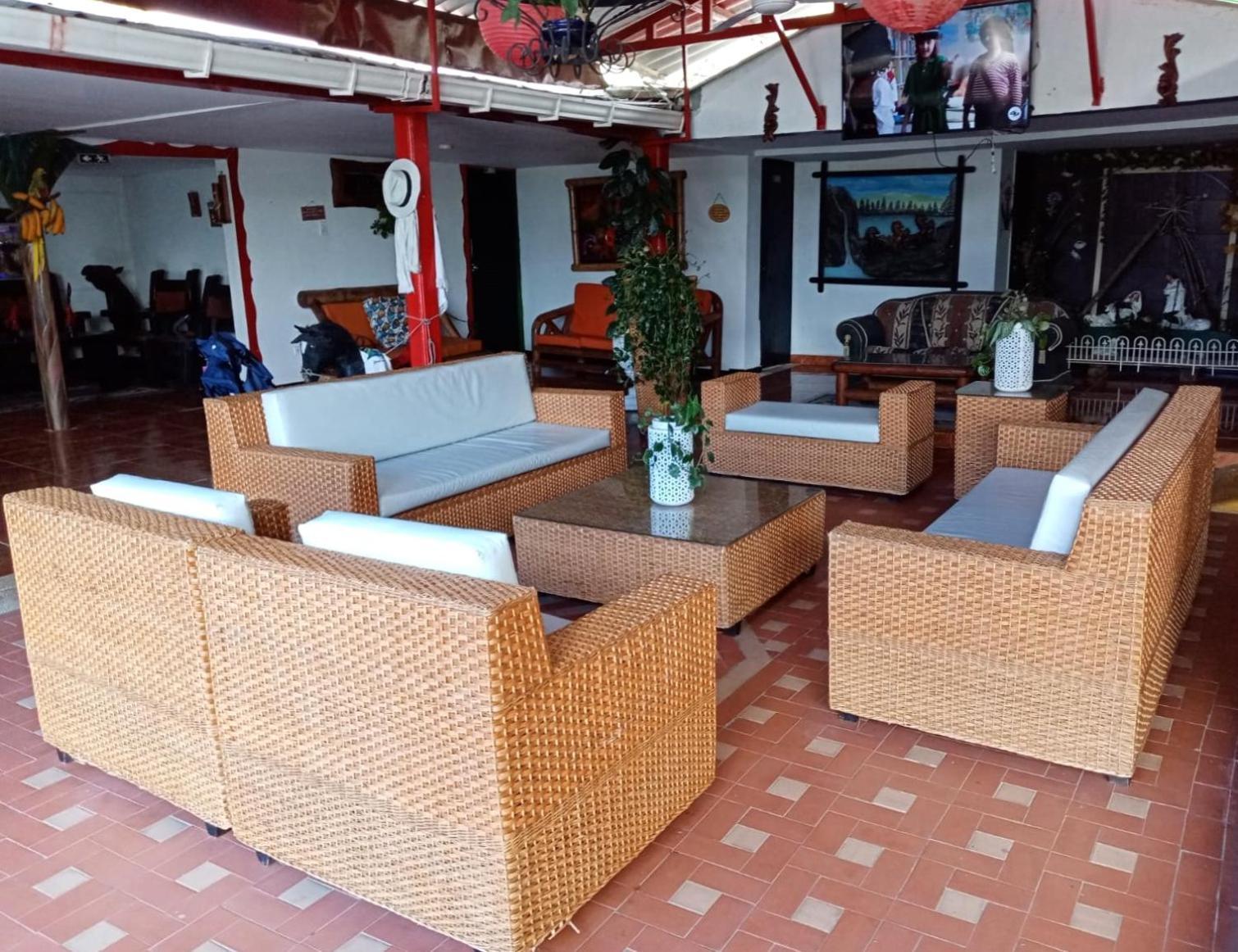 Finca El Recreo - El Descanso Монтенегро Екстериор снимка