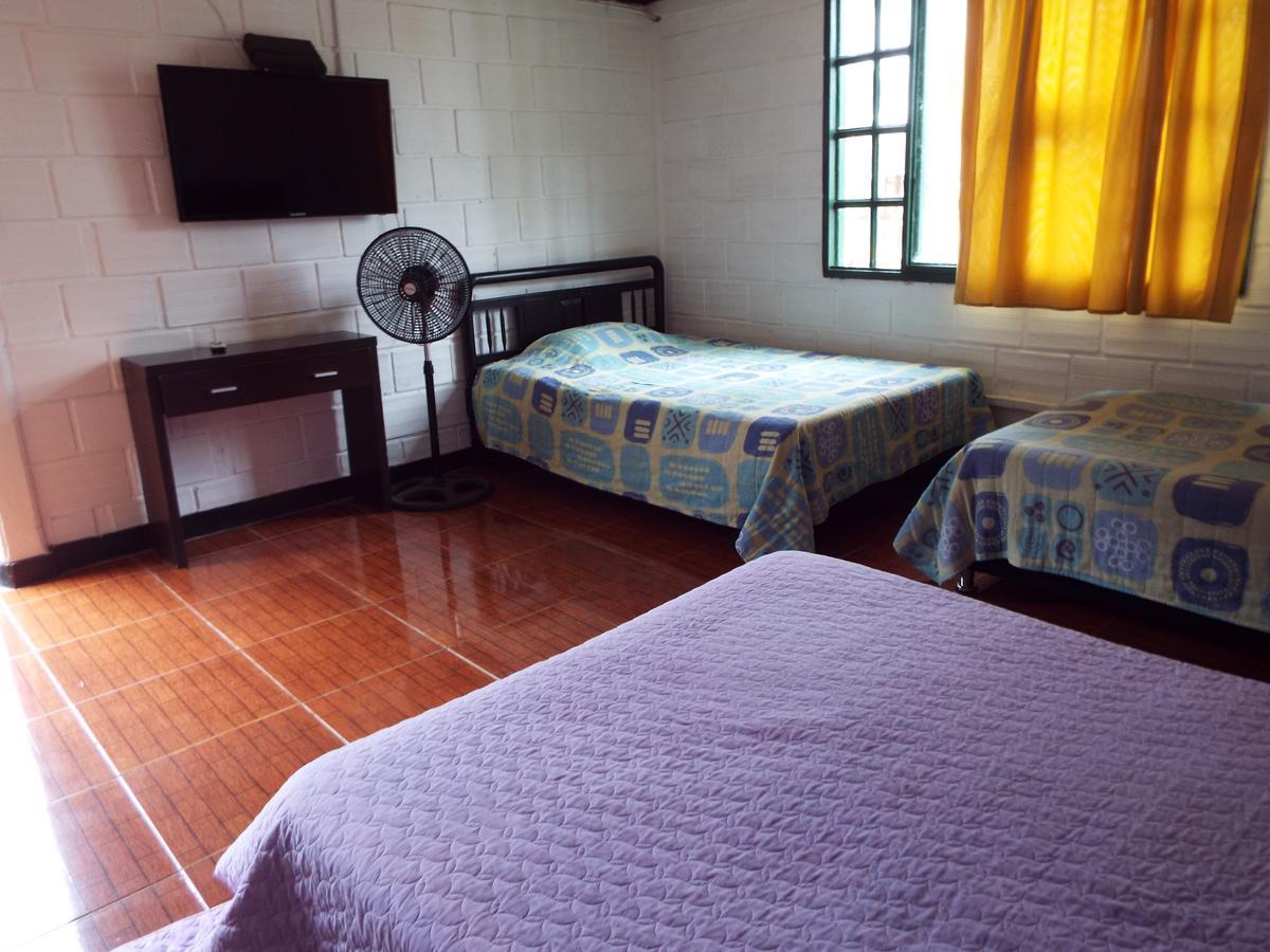 Finca El Recreo - El Descanso Монтенегро Екстериор снимка